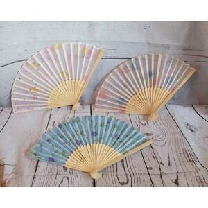 Pretty Silk Fan Lot Of with Flowers Gold Stars Handheld Fan Folding Fans Asian